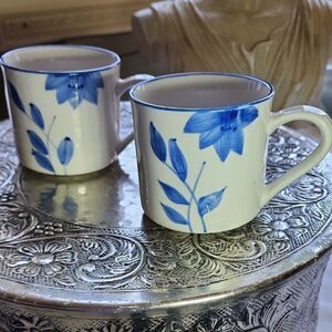 Blue & White Floral Pair Of 2 Gibson Coffee Mugs